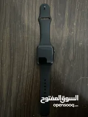  2 Apple watch se1 حالة ممتازة جداً قياس 44m سعر قابل