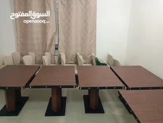  6 كراسي وطاولات مقهى للبيع