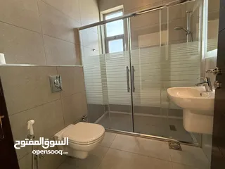 5 شقه غير مفروشه للايجار في الدوار الرابع ( Property 41016 )-174973567