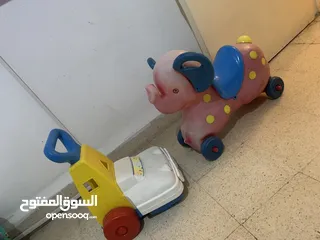  1 مشاية اطفال وبسكليت وهزاز فقط