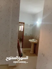  6 مطلوب عرسان لشقه سكنيه طابق ثالث