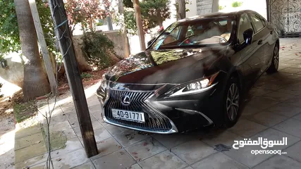  2 lexus للبيع موديل 2020