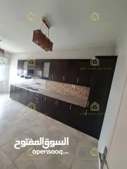  9 شقة طابقية خلدا 190م