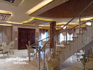  6 فيلا للبيع