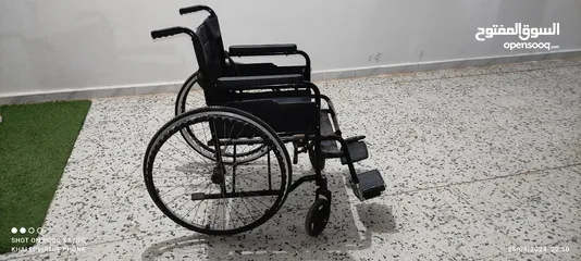  1 كرسي ذوي الإحتياجات الخاصة ( عجزة او معاقين)