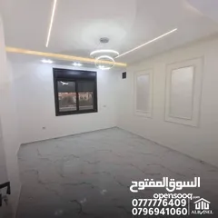  7 شقه للبيع أقساط طابق رابع اربد الحي الشرقي خلف مدارس الجيل الجديد وغرب مسجد البقاعي