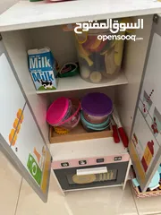  7 مطبخ اطفال خشبي مع لوازمه