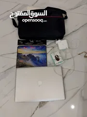  3 حجم كبير بسعر 150JD MAC BOOK PRO Core i5