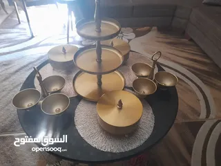  4 تحف وانتيكات ونحاسيات بسعر مغري من المالك