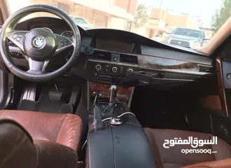  4 BMW 530i 2005