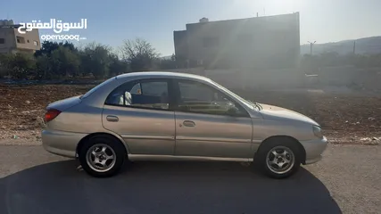  20 كيا ريو  موديل 2001 للبيع