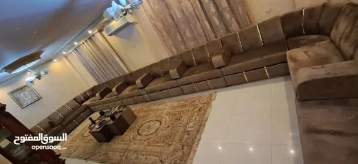  24 مجلس خليجى تفصيل بحال الوكاله للبيع فى اربد 34 مقعد بغطى 21 متر طولى