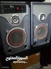  2 سماعات بحاجة لصيانة تقدر تشبكهم على جهاز امبيفير