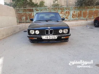  9 سيارة BMW 518i