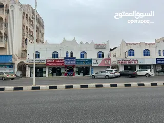  3 مبنى تجاري للبيع صلاله على شارع النهضه
