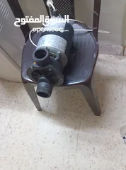  1 مضخة ماء وحد حصان نوع DXDشغال فحص كامل لسه وكالة البيع في الزرقاء والسعر مناسب العنوان الزرقاء