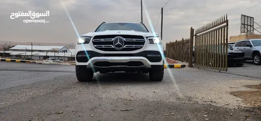  10 مرسيدس GLE 350- 4 MATIC موديل 2020  دفع رباعي  عاليه الإضافات  غير مجمركه لون ابيض والداخل اسود