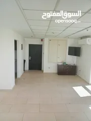  7 مكتب للايجار - رووف مع تراس