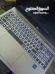 4 LAPTOP HP شبه جديد استخدام خفيف جدا