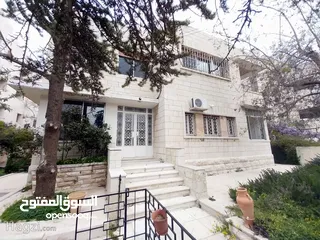  1 فيلا للبيع في منطقة الدوار الرابع  ( Property ID : 31736 )