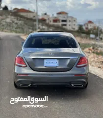  8 E220d ᄉ Mercedes-Benz