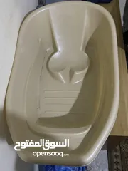  4 تخت بيبي  وبانيو تلات طبقات وبانيو مفرد