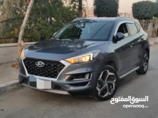  10 هونداي توسان فحص نخب ترخيص 19 وعداد أصلي 85000كم فقطططط