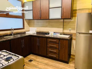  6 للايجار الشهري شقة مفروشة 3 غرف وصالة مع 3 حمامات في عجمان منطقة الروضة