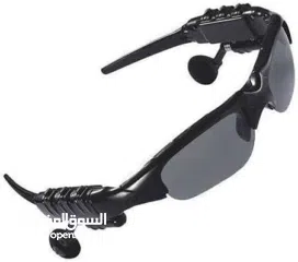  3 نظارة + بلوتوث متعددة الاستخدامات الاصلية  خصوصا للذين يتكلمون على الهاتف اثناء القيادة مزاياها