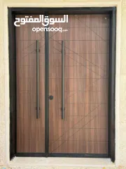  24 أبواب خشبية خارجية فخمة