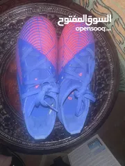  1 حذاء رياضي اصلي جديد
