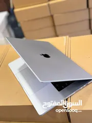  4 MacBook pro M1 A2485 ,2021