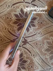  4 ايفون 15برو ماكس بحاله ممتازي لون تيتانيو