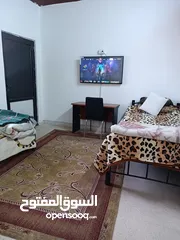  6 شقة مفروشة بنظام سويت مقابل الجامعة الاردنية بداية طلوع نيفين من المالك مباشرة / عمارة عائلية