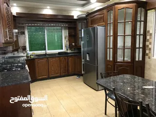  9 شقه للايجار في عمان البنيات مفروشه تكييف عدد 2 وإنترنت قريبه من الخدمات