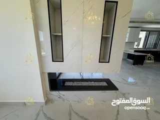  13 روف فاخر جديد لم يسكن تشطيبات عالية الجودة