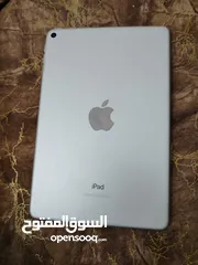  2 اي باد مني 5 مستعمل نظيف معو شاحنو وباكو للبيع مواصفاته بصوره