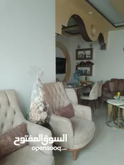 3 شقة نظيفه جدا جدا للبيع في منطقه هادئة المستنده