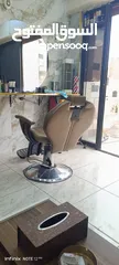  6 كراسي حلاقة عدد 2وجهاز بخار بحالة جيدة الله يبارك لصحاب النصيب