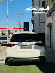  4 جيب مرسيدس GLE 300b  السيارة ب