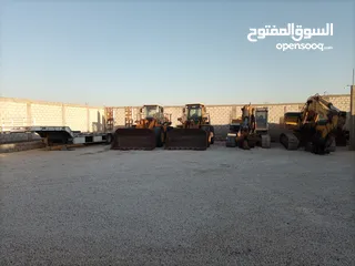  11 بلدوزر D8L +لودر 470 +حفارة 450 +حفارة 300 للإيجار