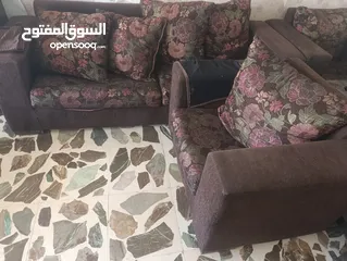  2 طقم كنب بحالة جيدة
