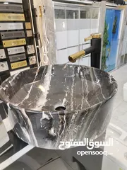  27 شقه 205م طابق ثاني فني للبيع على شارع البترا شرق كازيه الرجوب واربد مول قراند