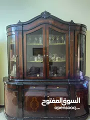  1 بوفيه للزجاج خشب ممتاز