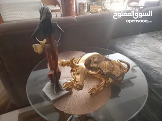  3 تحف وانتيكات ونحاسيات بسعر مغري من المالك