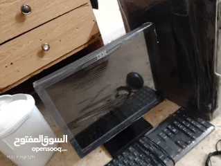  5 كمبيوتر كامل ب 50 دينار