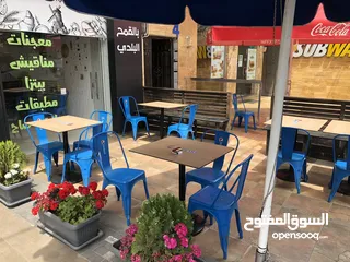  2 مطعم معجنات ومناقيش وبيتزا للبيع / منطقة السابع