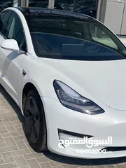  1 Tesla 3 2020