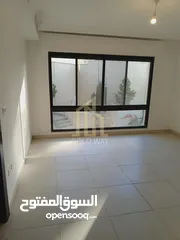  5 شقة مميزة شبه أرضية 360م مع حديقة وترس في أجمل مناطق عبدون/ ref 2036