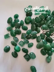  10 حجر من النوادر فخم أخضر كريم خام طبيعي